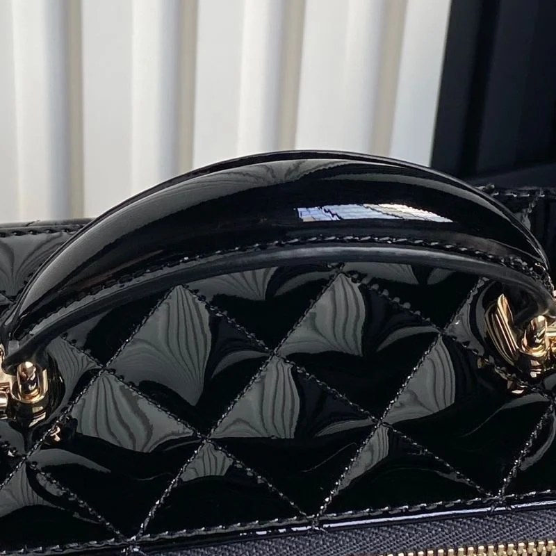 Seasonal Chanel Cosmetic Bags 55095