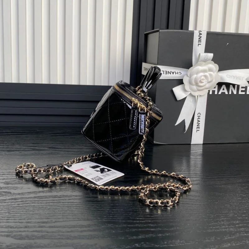 Seasonal Chanel Cosmetic Bags 55095
