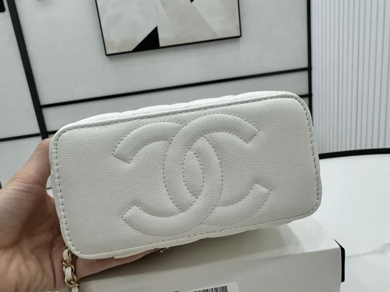 Premium Chanel Cosmetic Bags 37613
