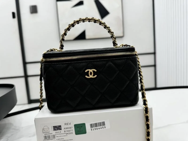 Chanel Cosmetic Bags Soft 55093