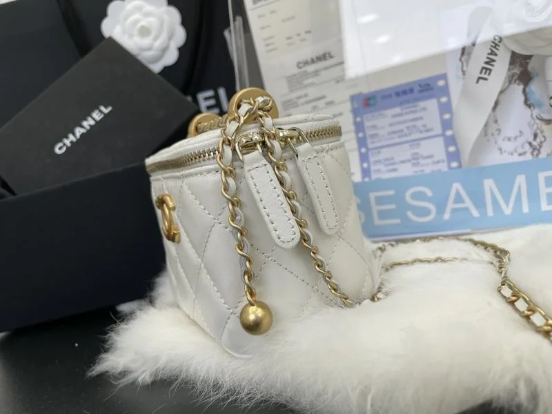 Compact Chanel Cosmetic Bags 55118