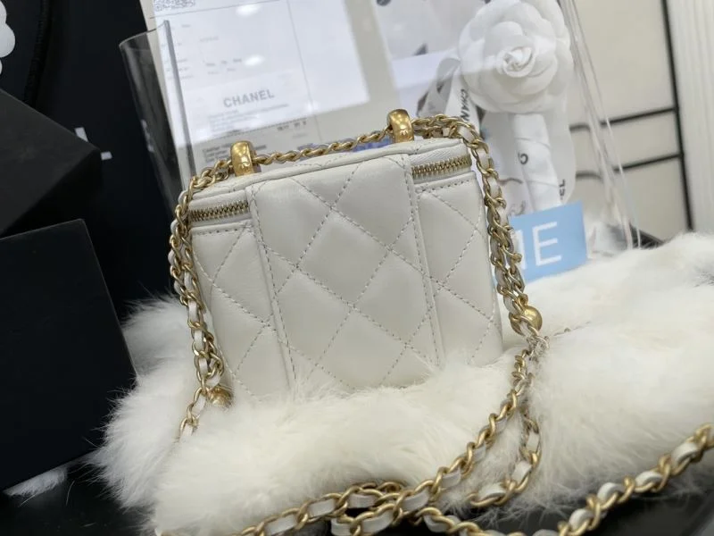 Compact Chanel Cosmetic Bags 55118