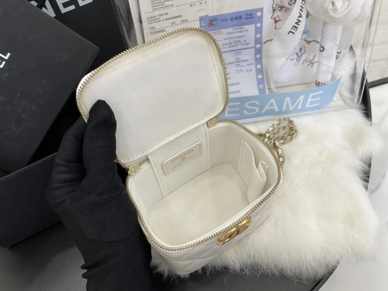 Compact Chanel Cosmetic Bags 55118