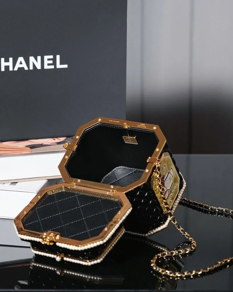 RelaxedFit Chanel Cosmetic Bags 55092