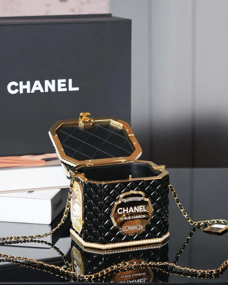 RelaxedFit Chanel Cosmetic Bags 55092