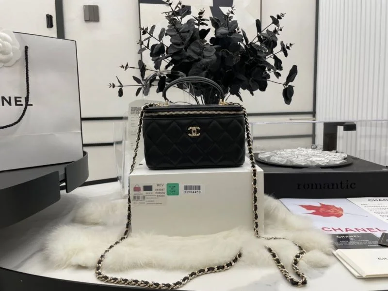 Chanel Cosmetic Bags Stylish 55089