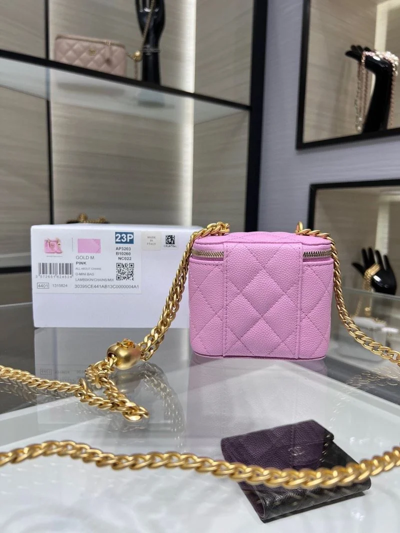 Resilient Chanel Cosmetic Bags 55082