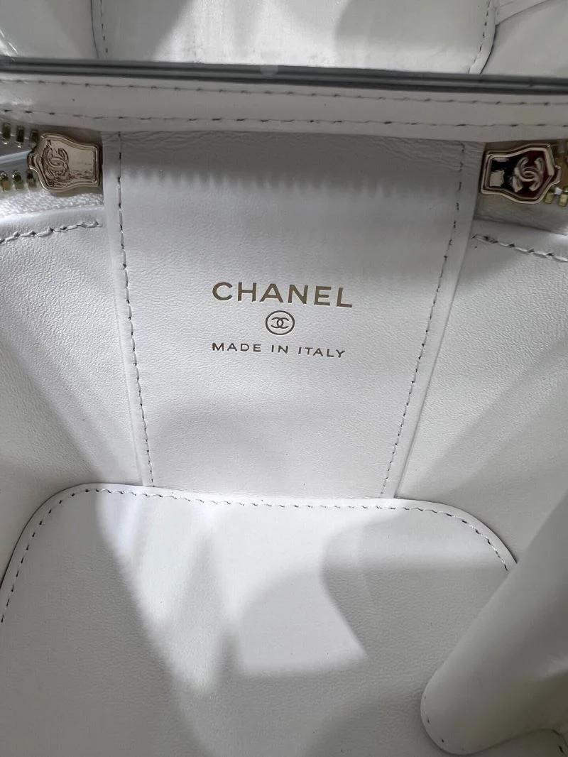 Reliable Chanel Cosmetic Bags 55085