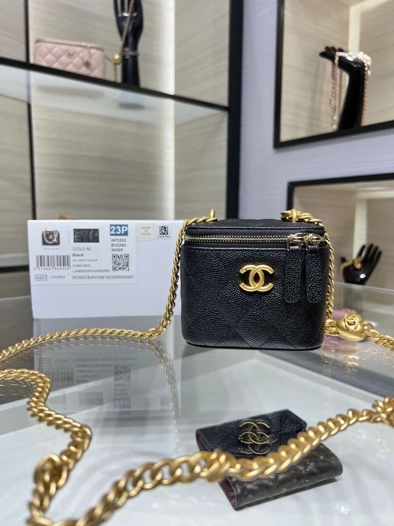 Neat Chanel Cosmetic Bags 55083