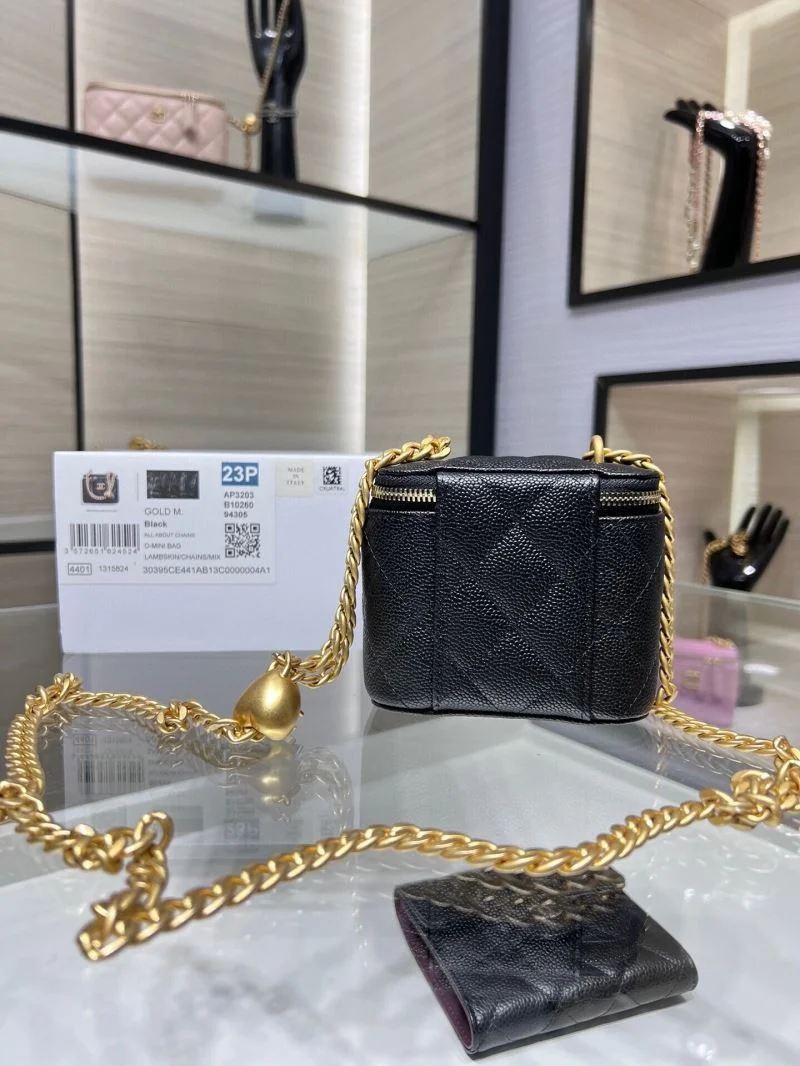 Neat Chanel Cosmetic Bags 55083