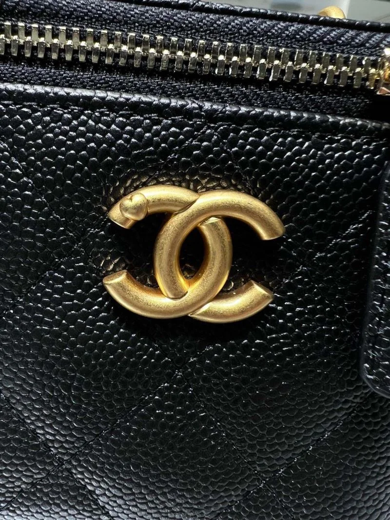 Neat Chanel Cosmetic Bags 55083