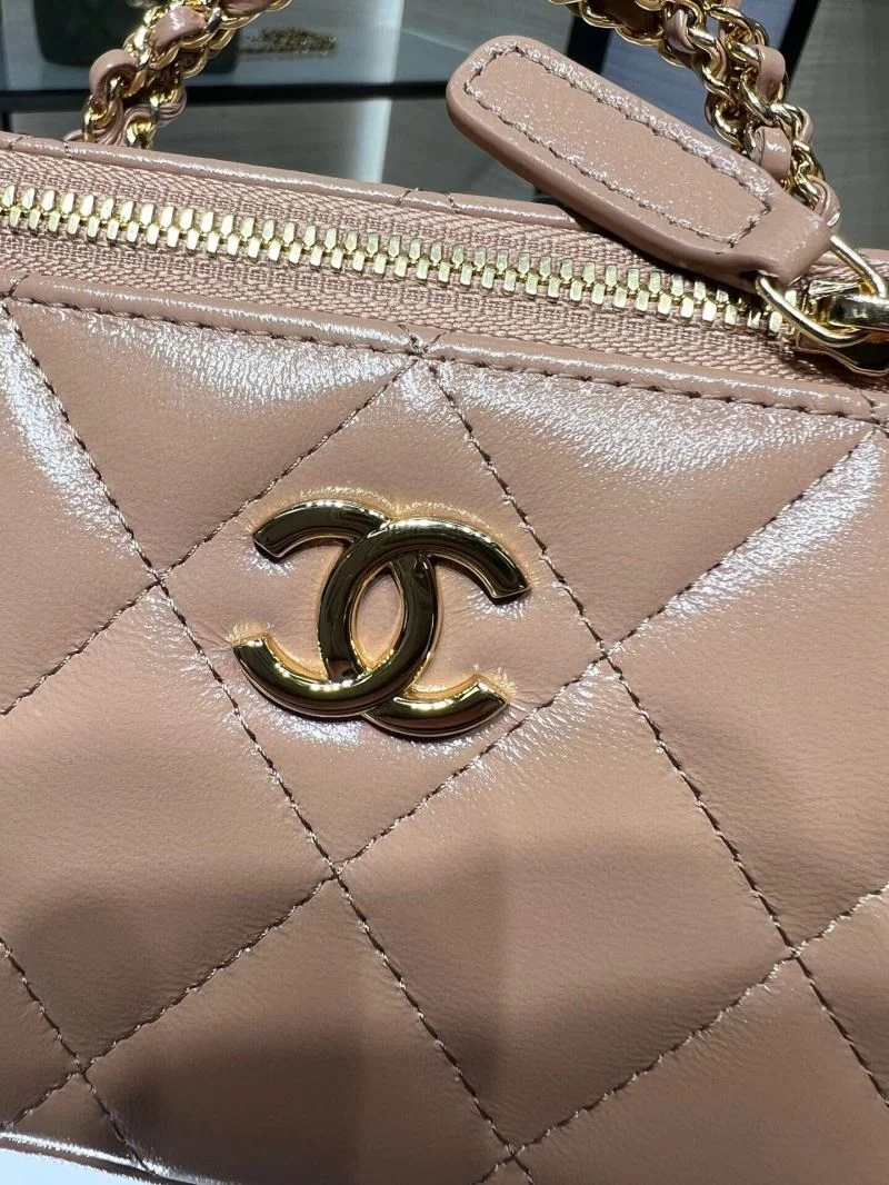 WaterResistant Chanel Cosmetic Bags 55104