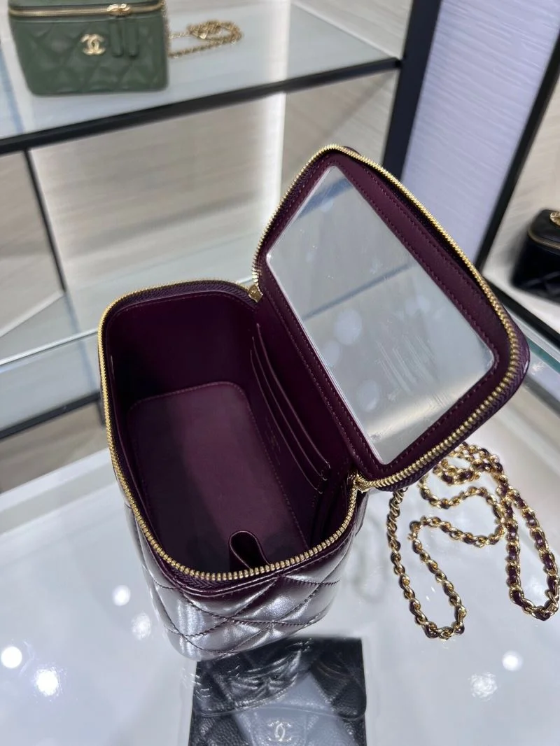 Chanel Cosmetic Bags Vibrant 55075