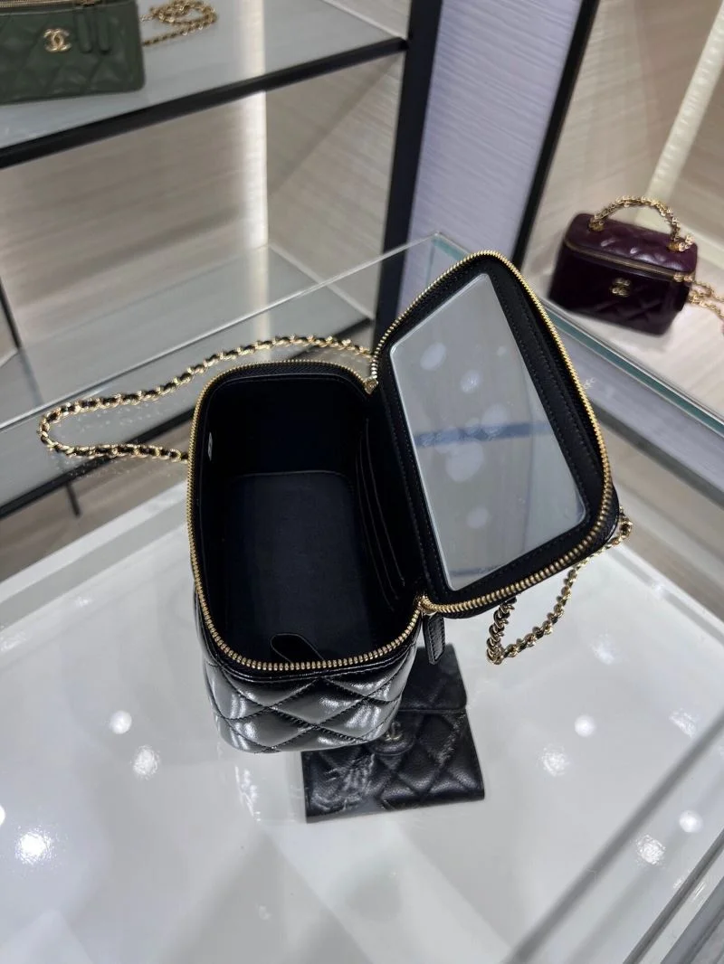 Chanel Cosmetic Bags Elegant 55077