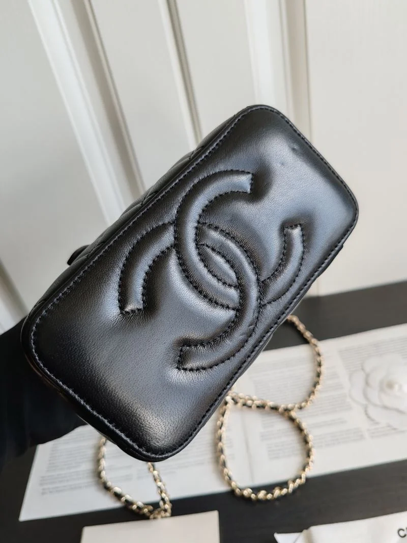 Chanel Cosmetic Bags Tailored 55074