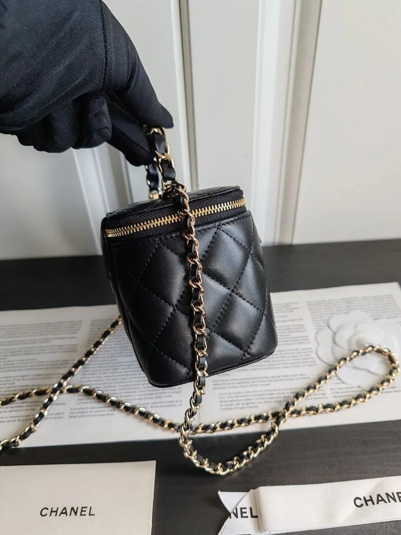 Chanel Cosmetic Bags Tailored 55074