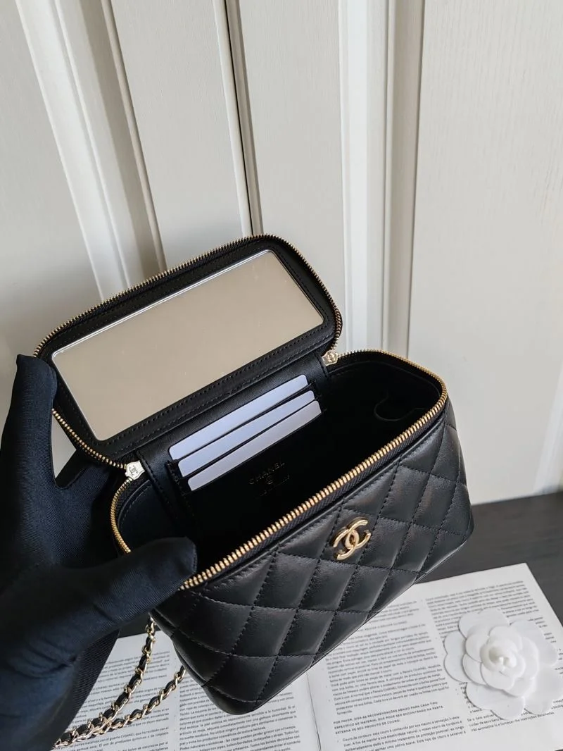 Chanel Cosmetic Bags Tailored 55074