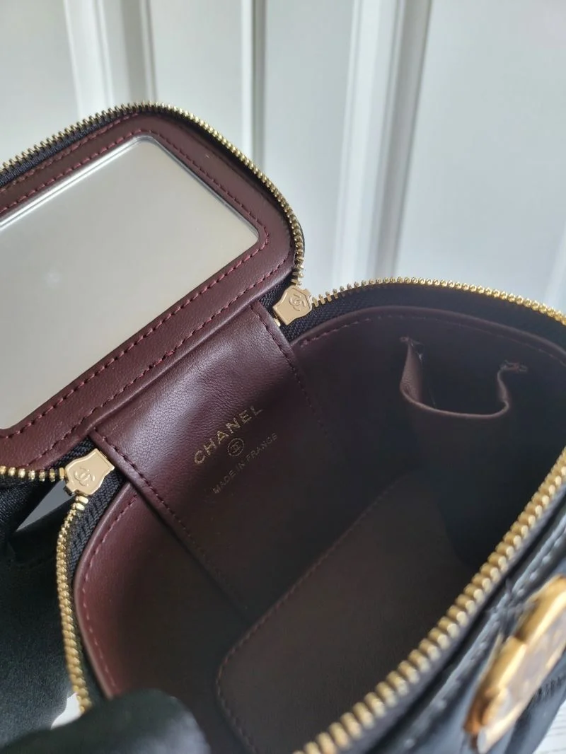 Chanel Cosmetic Bags Reliable 55159