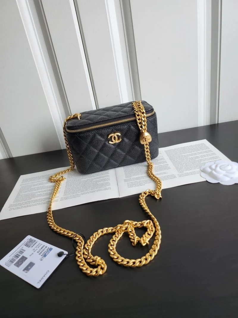 Chanel Cosmetic Bags Sustainable 55052