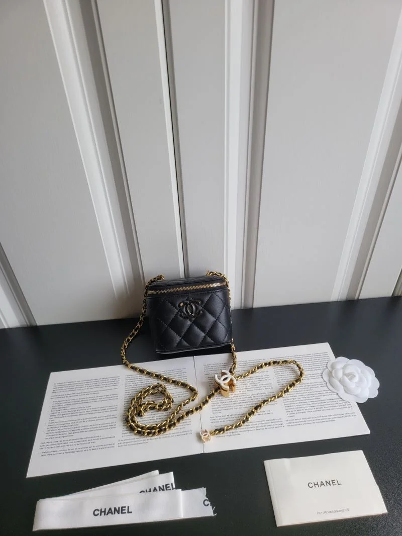 Breathable Chanel Cosmetic Bags 55072