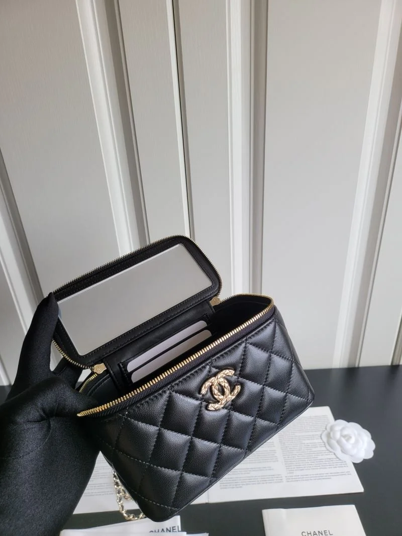 Chanel Cosmetic Bags EyeCatching 55070