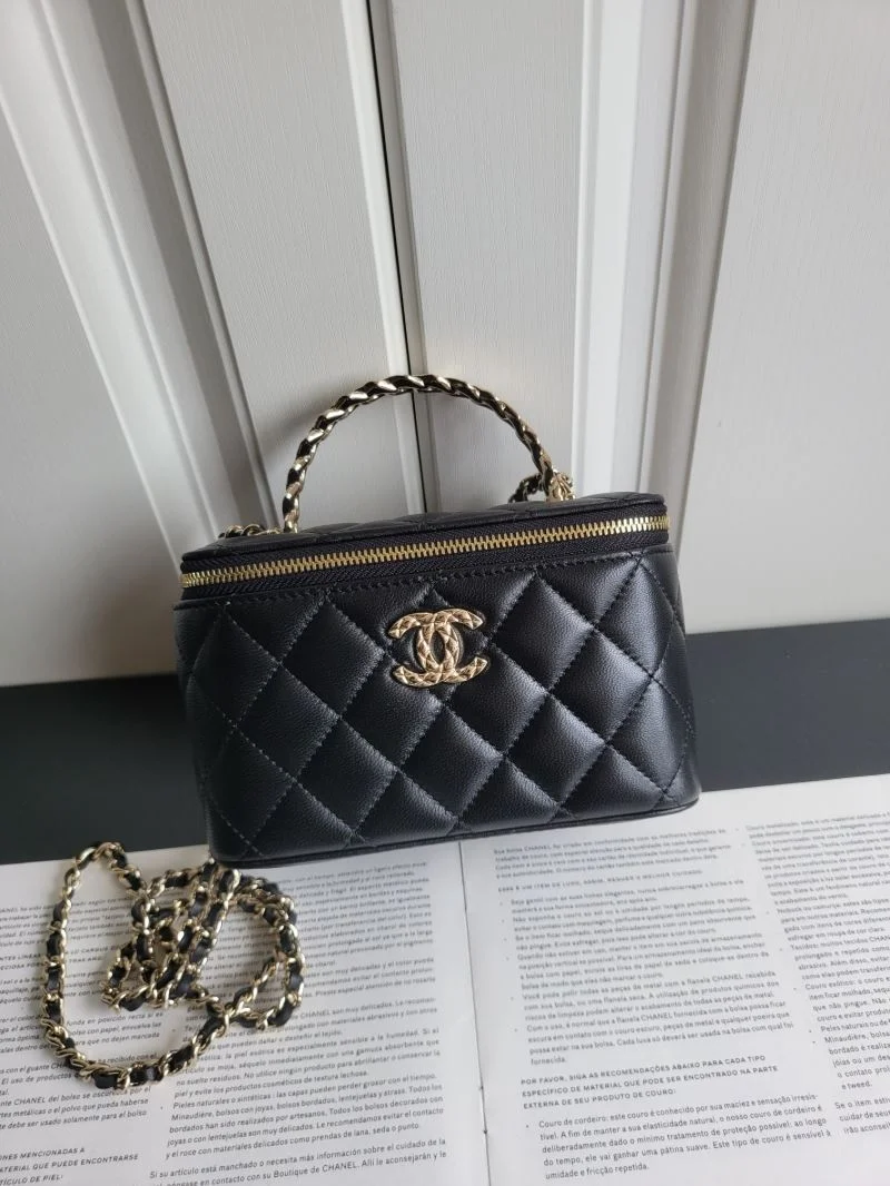 Chanel Cosmetic Bags EyeCatching 55070