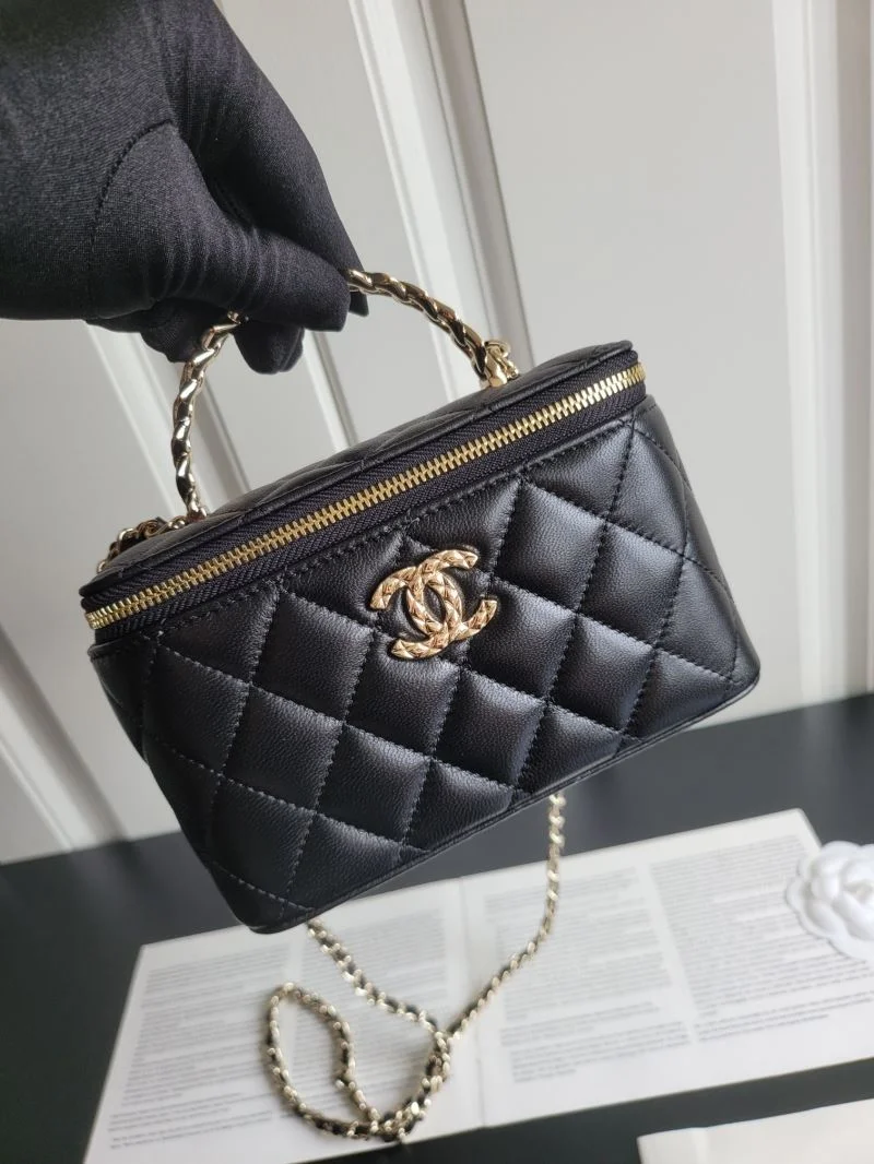 Chanel Cosmetic Bags EyeCatching 55070