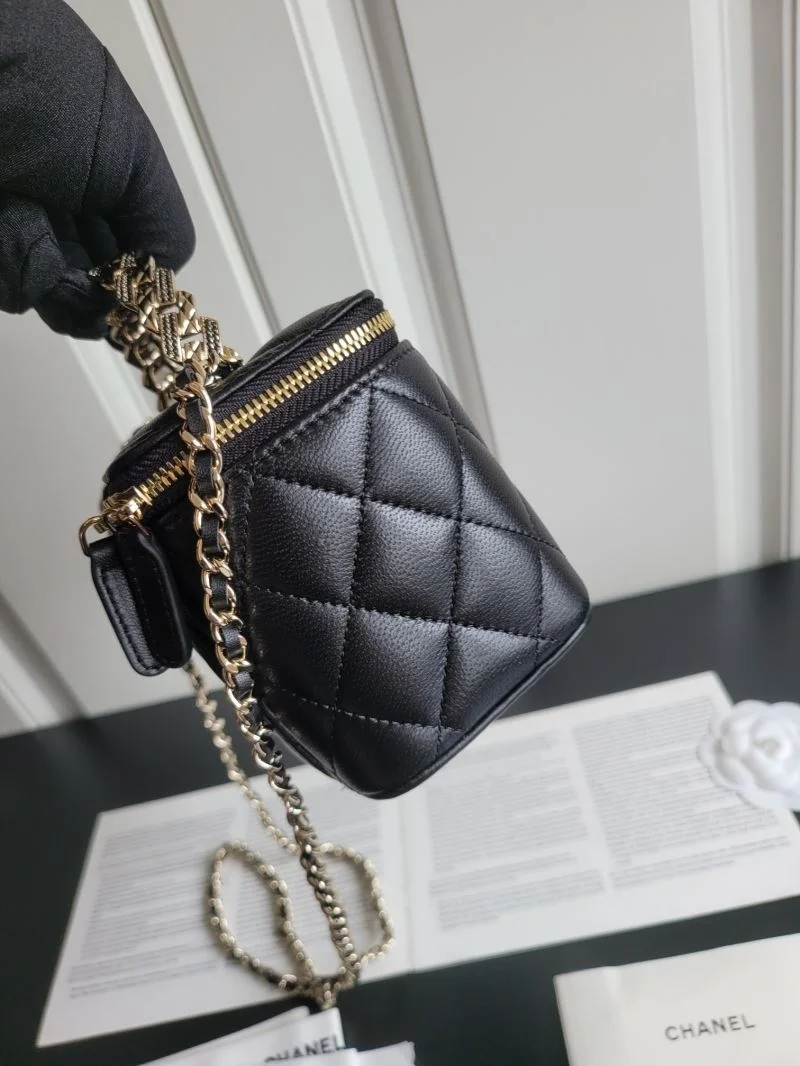 Chanel Cosmetic Bags EyeCatching 55070