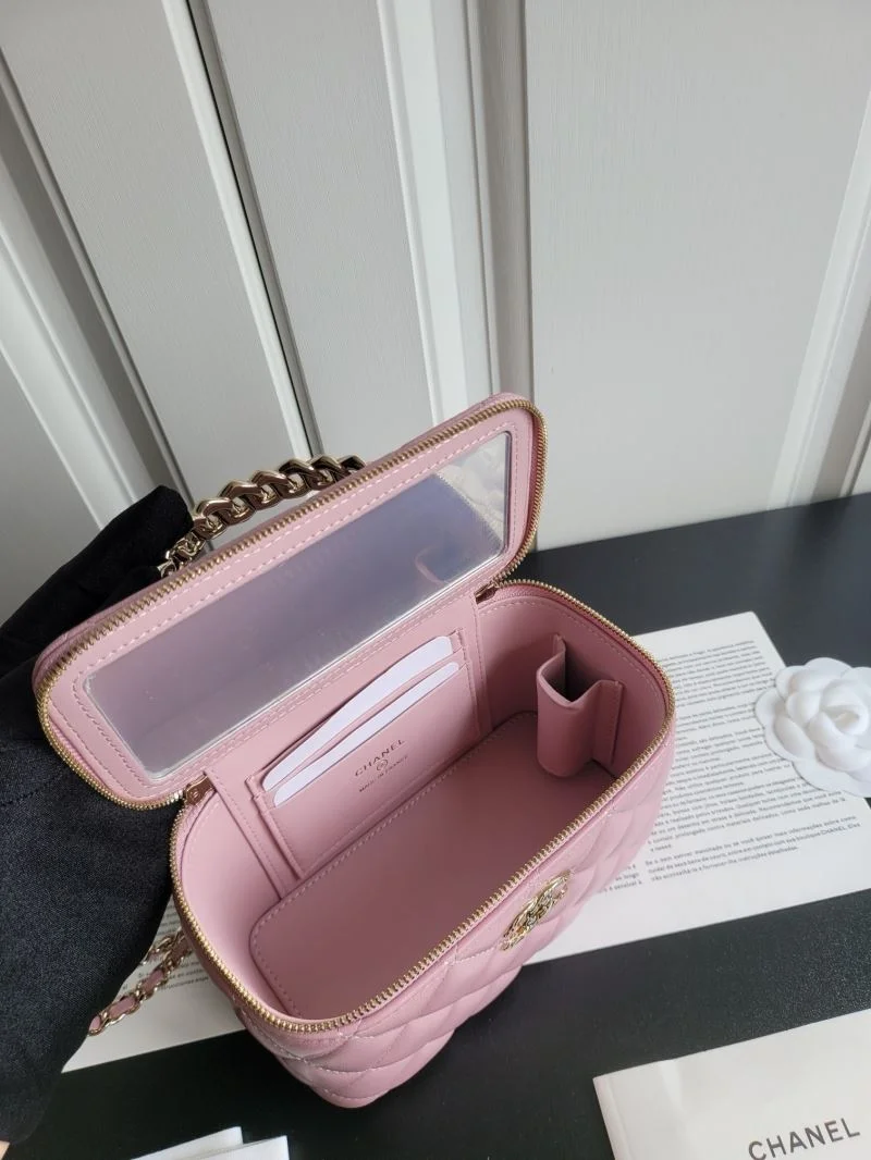 Effortless Chanel Cosmetic Bags 55122