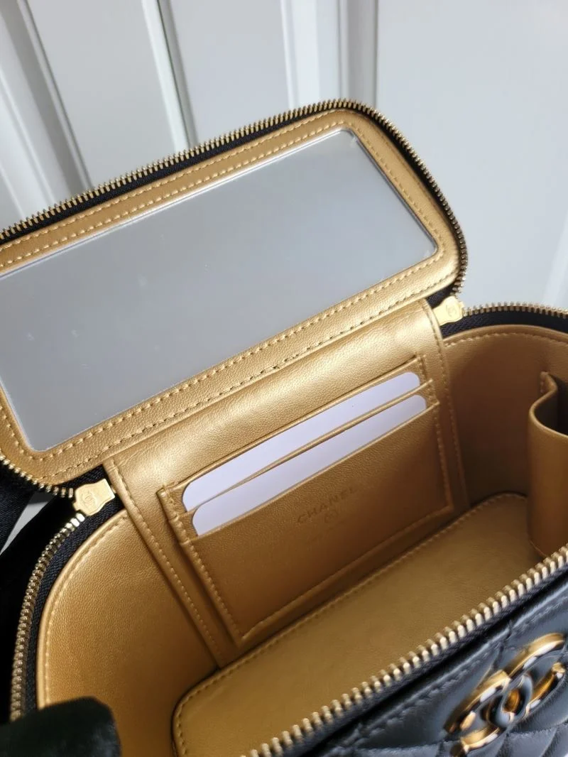 FlexibleFit Chanel Cosmetic Bags 55054
