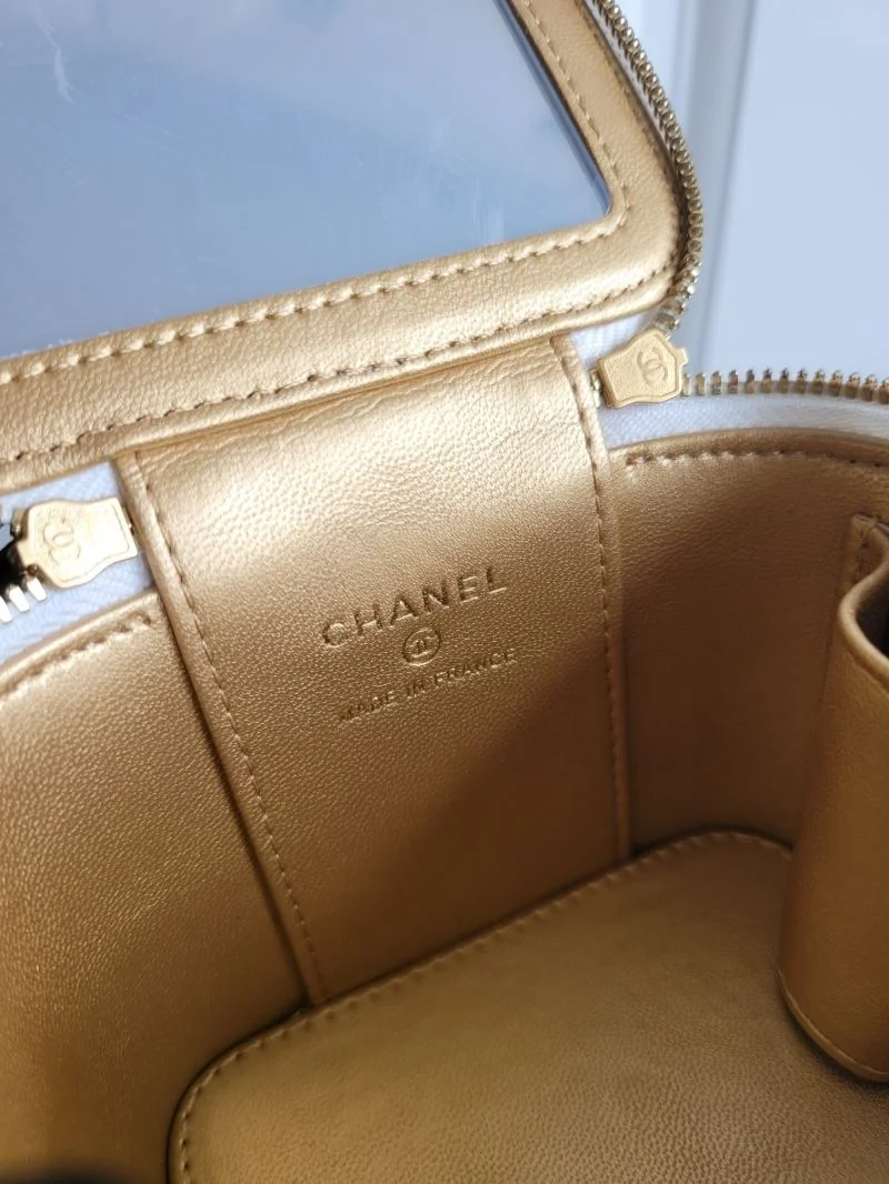Youthful Chanel Cosmetic Bags 55051