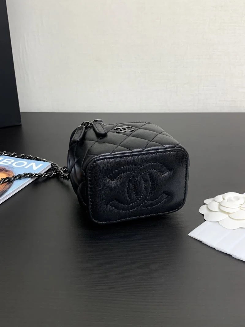 Chanel Cosmetic Bags Cozy 55078