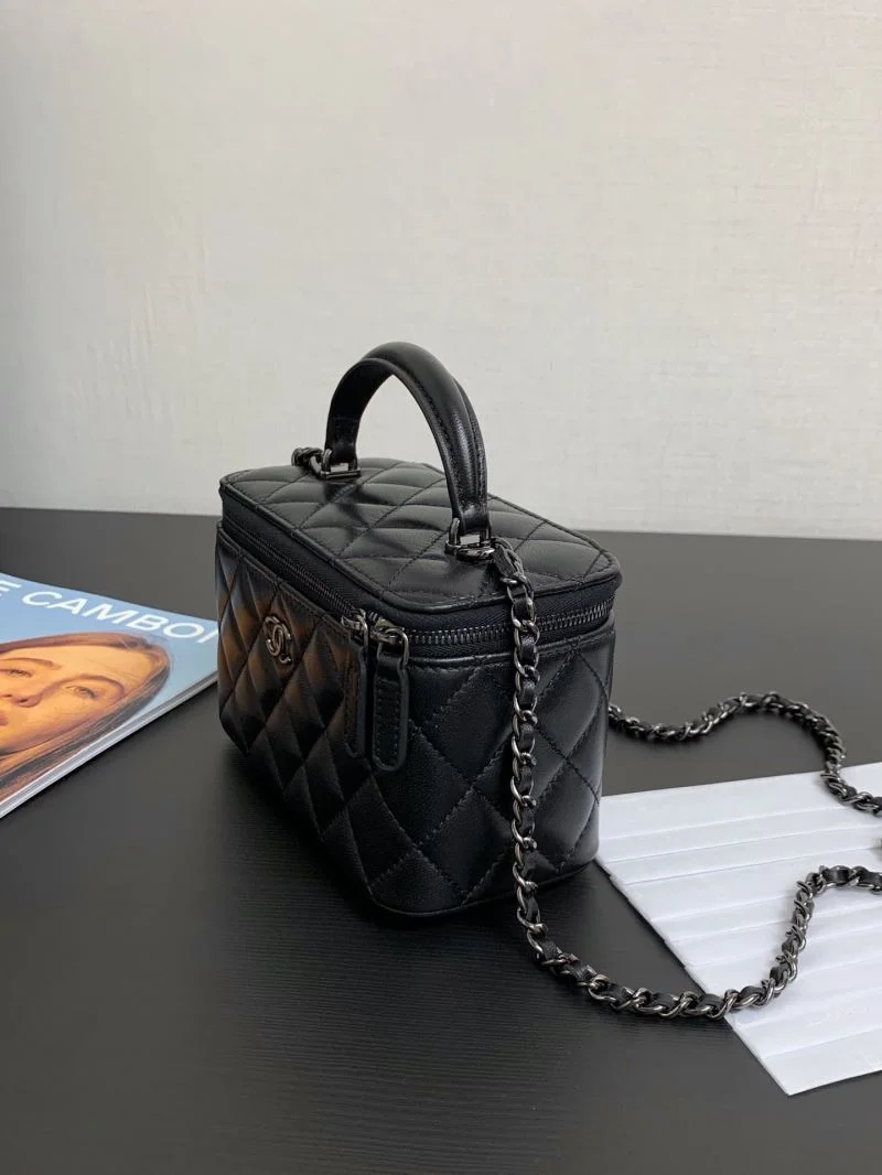Refined Chanel Cosmetic Bags 55044