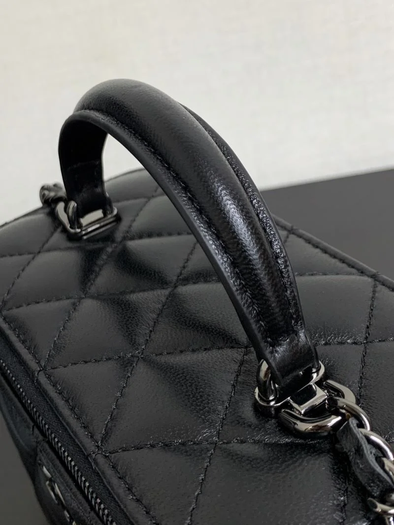 Refined Chanel Cosmetic Bags 55044