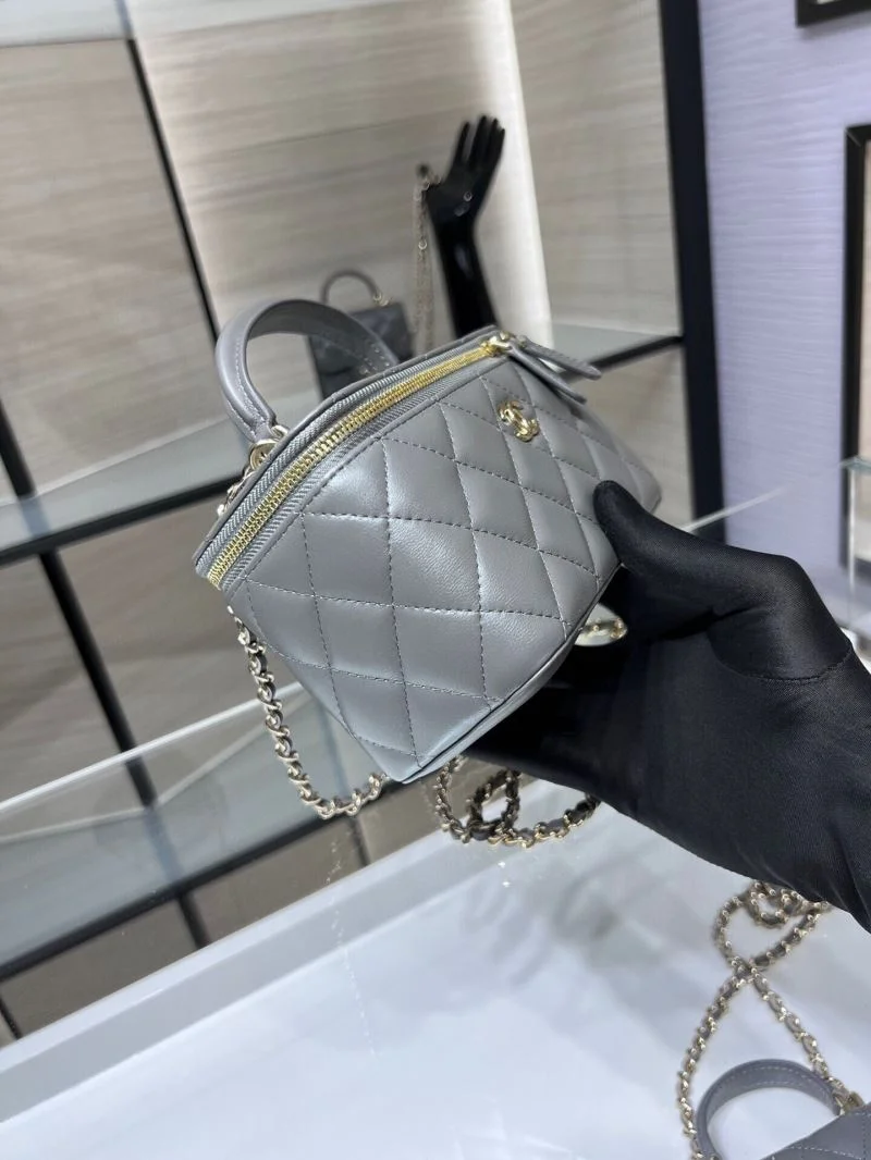 Comfortable Chanel Cosmetic Bags 55040
