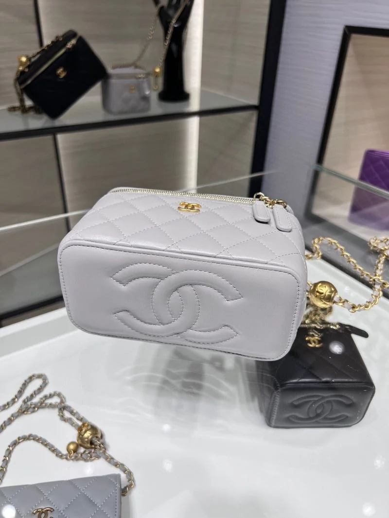 Chanel Cosmetic Bags Refined 55035