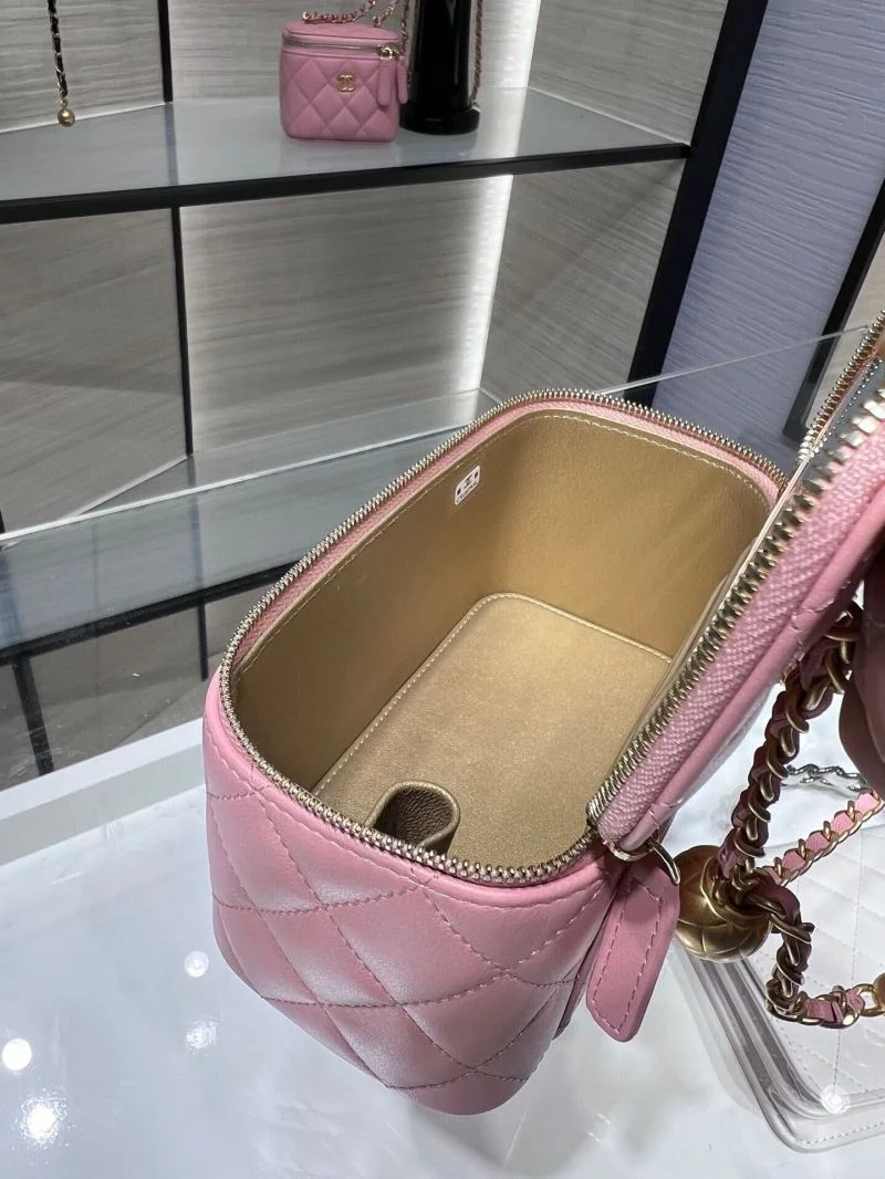 Seasonal Chanel Cosmetic Bags 55033