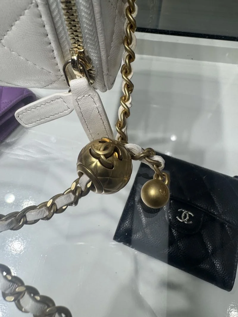 Chanel Cosmetic Bags Premium 55029