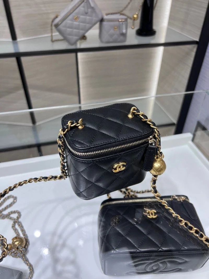 Chanel Cosmetic Bags Sporty 55030