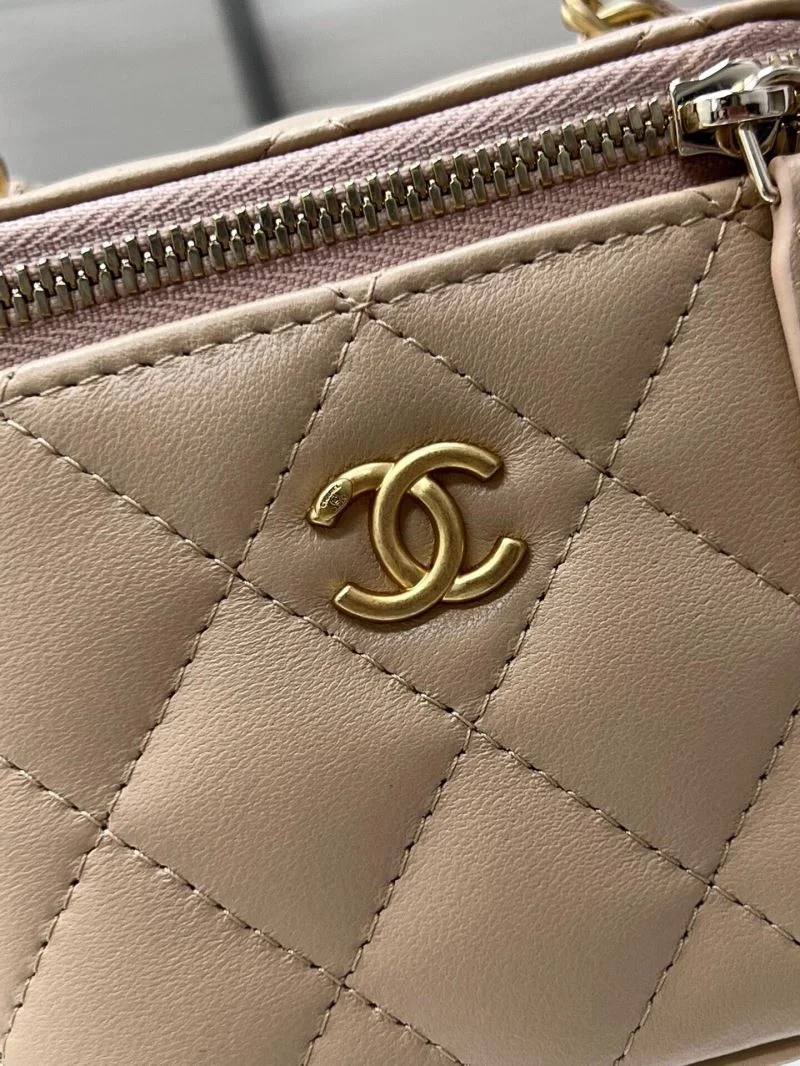 Chanel Cosmetic Bags FreshLook 55027