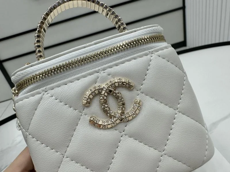 Chanel Cosmetic Bags Colorful 55026