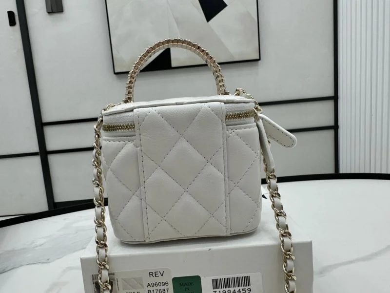 Chanel Cosmetic Bags Colorful 55026