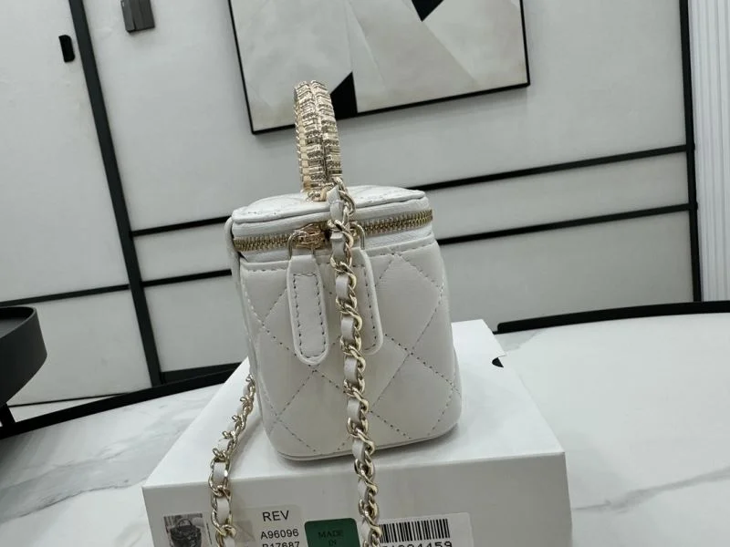 Chanel Cosmetic Bags Colorful 55026