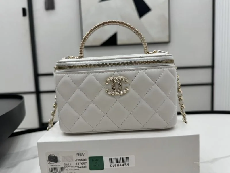 Sleek Chanel Cosmetic Bags 55020