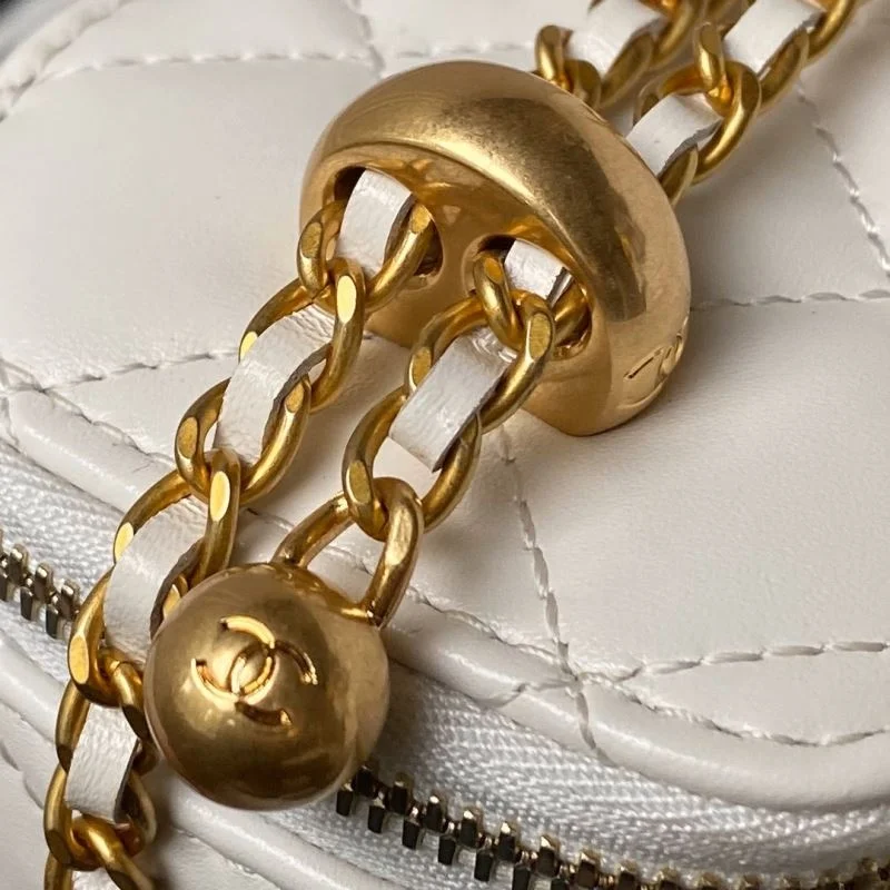 Chanel Cosmetic Bags ZipUp 55024