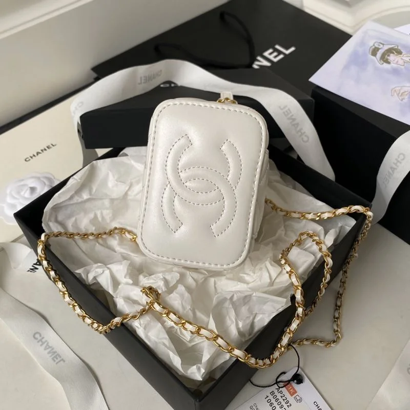 Chanel Cosmetic Bags ZipUp 55024