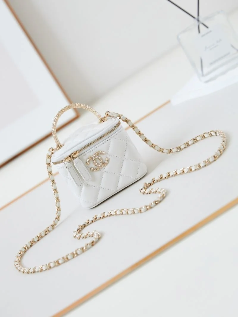 Flexible Chanel Cosmetic Bags 55017