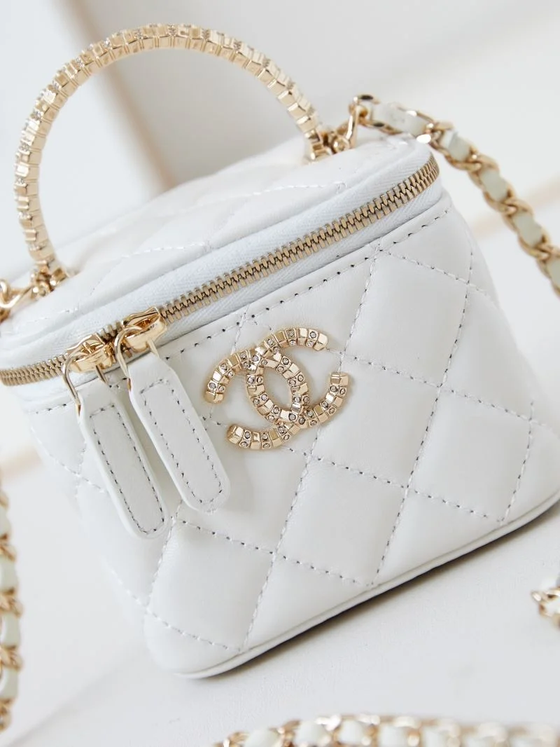 Flexible Chanel Cosmetic Bags 55017