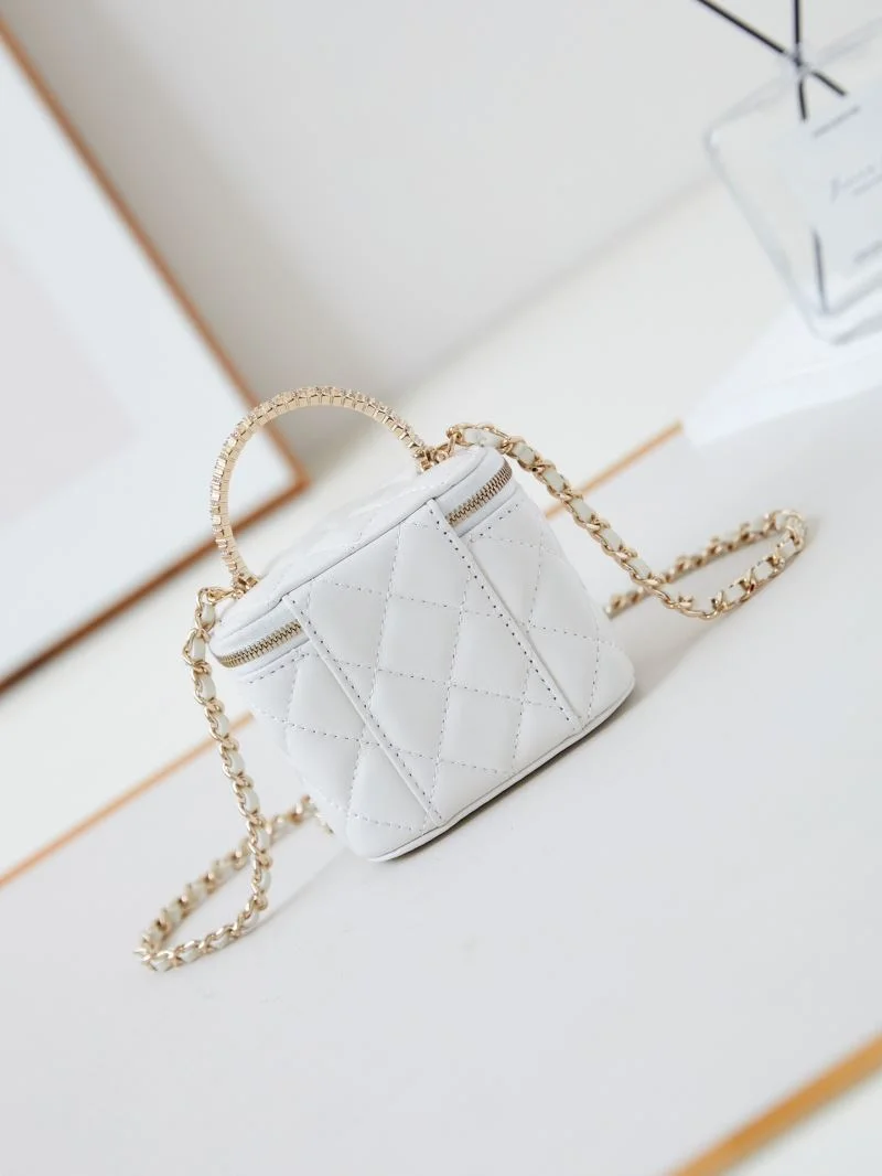 Flexible Chanel Cosmetic Bags 55017