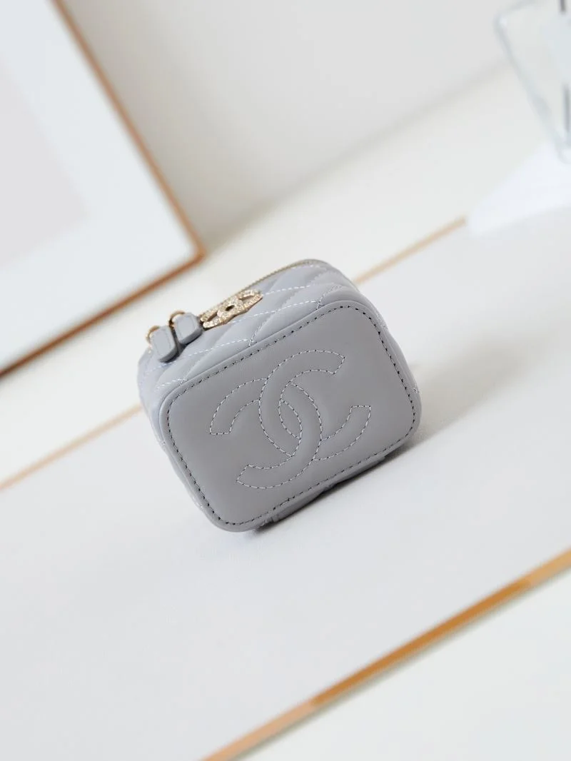 Compact Chanel Cosmetic Bags 55108
